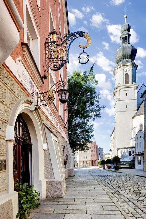 Altstadt- Und Businesshotel Pfaubraeu - Brauereigasthof - Fruehstuecksbuffet - Kostenfreie Radgarage - Hunde Willkommen Trostberg an der Alz Camera foto
