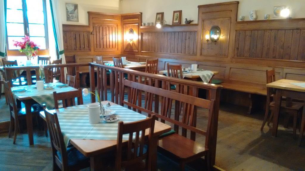 Altstadt- Und Businesshotel Pfaubraeu - Brauereigasthof - Fruehstuecksbuffet - Kostenfreie Radgarage - Hunde Willkommen Trostberg an der Alz Esterno foto